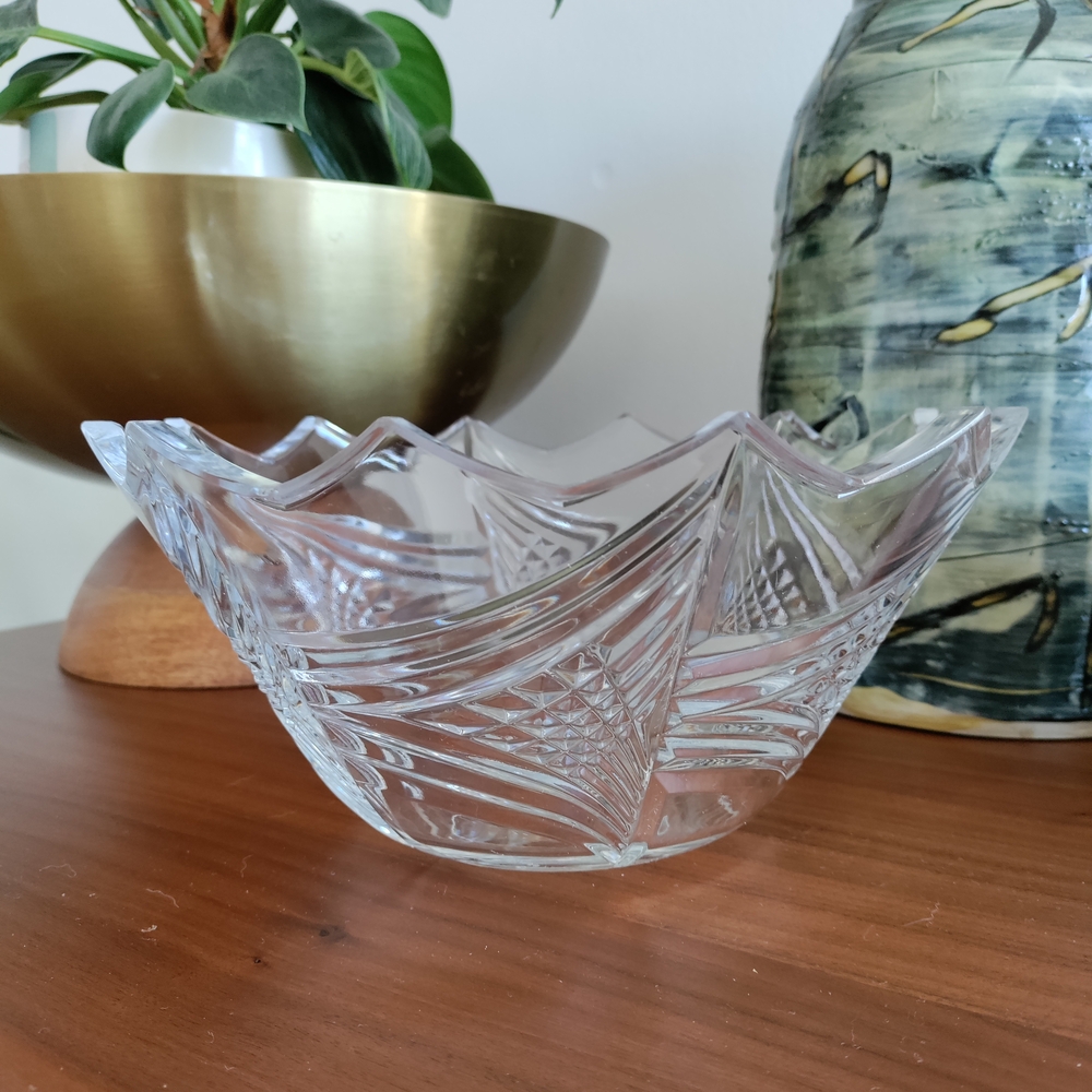 Elegant Bohemia Crystal Glass Large Serving Bowl 9.3 in